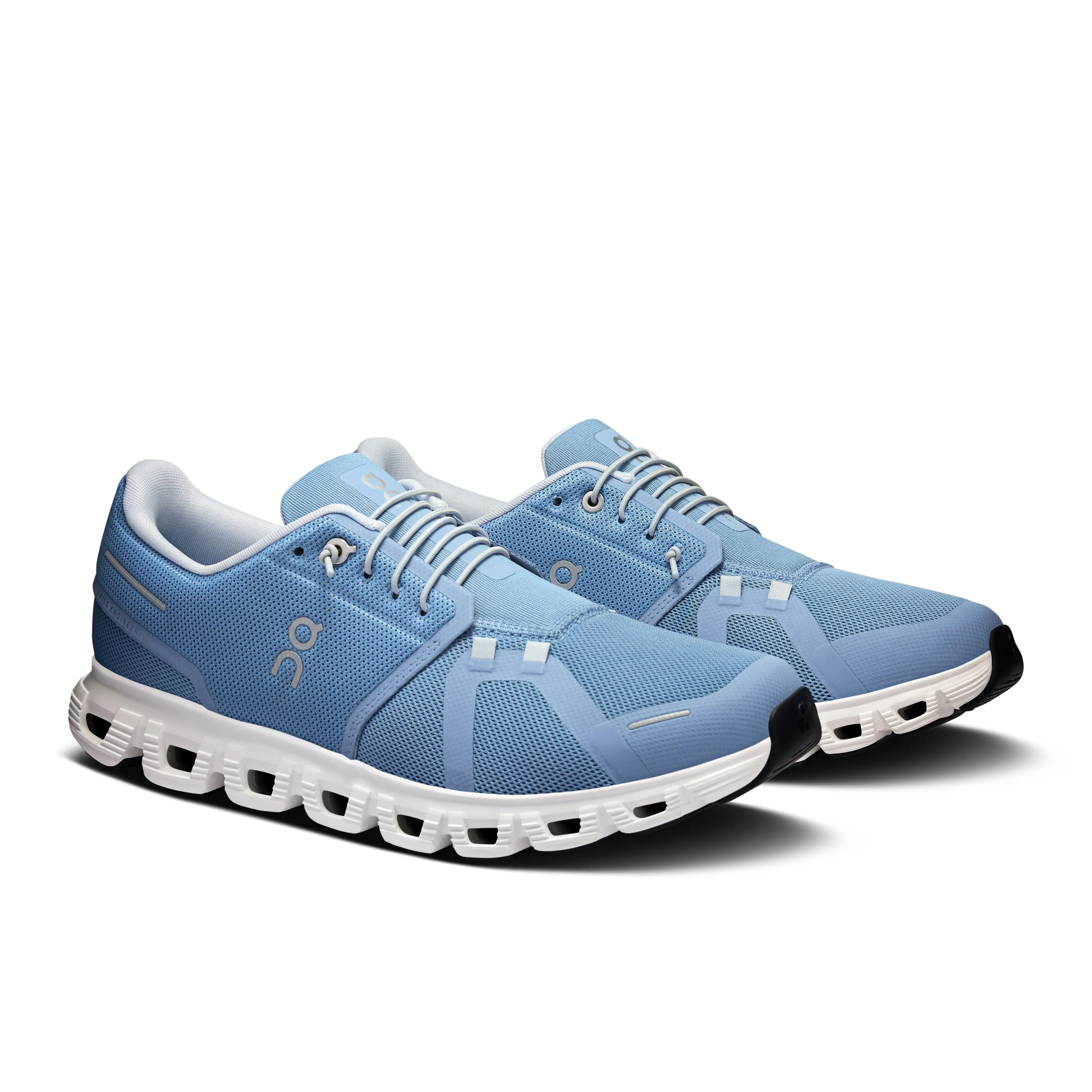 Men's On Cloud 6 Running Shoe in Chambray | White Thermo Regulating Lining long - distance runner shoes