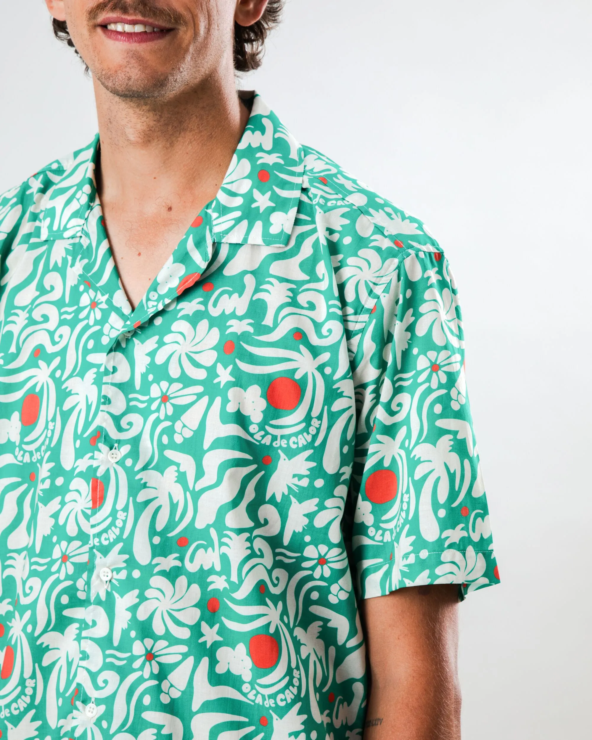 Ola de Calor Aloha Shirt Green Morning Comfort