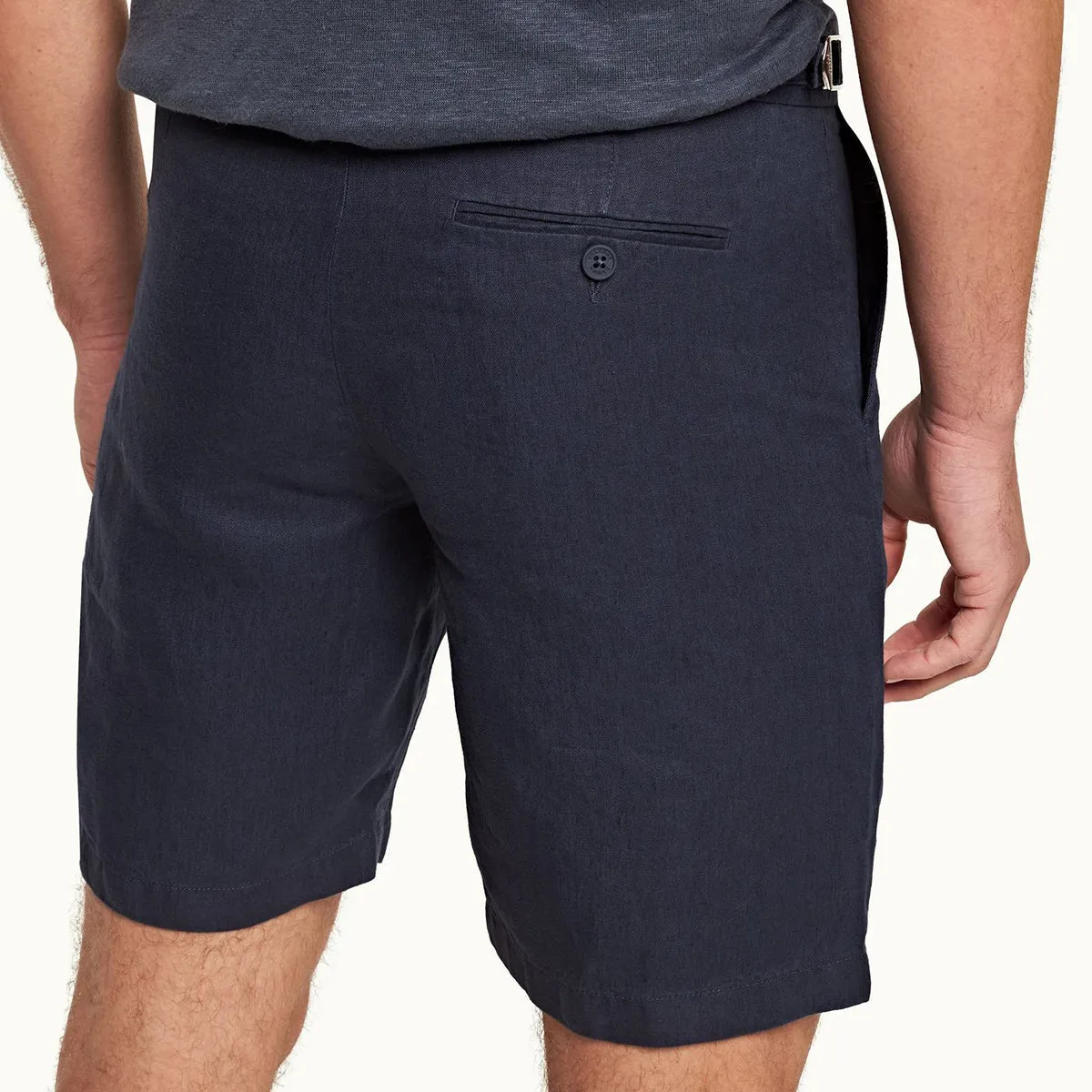 Move Easy Beach Vibes Orlebar Brown - Norwich Linen Tailored Shorts in Navy