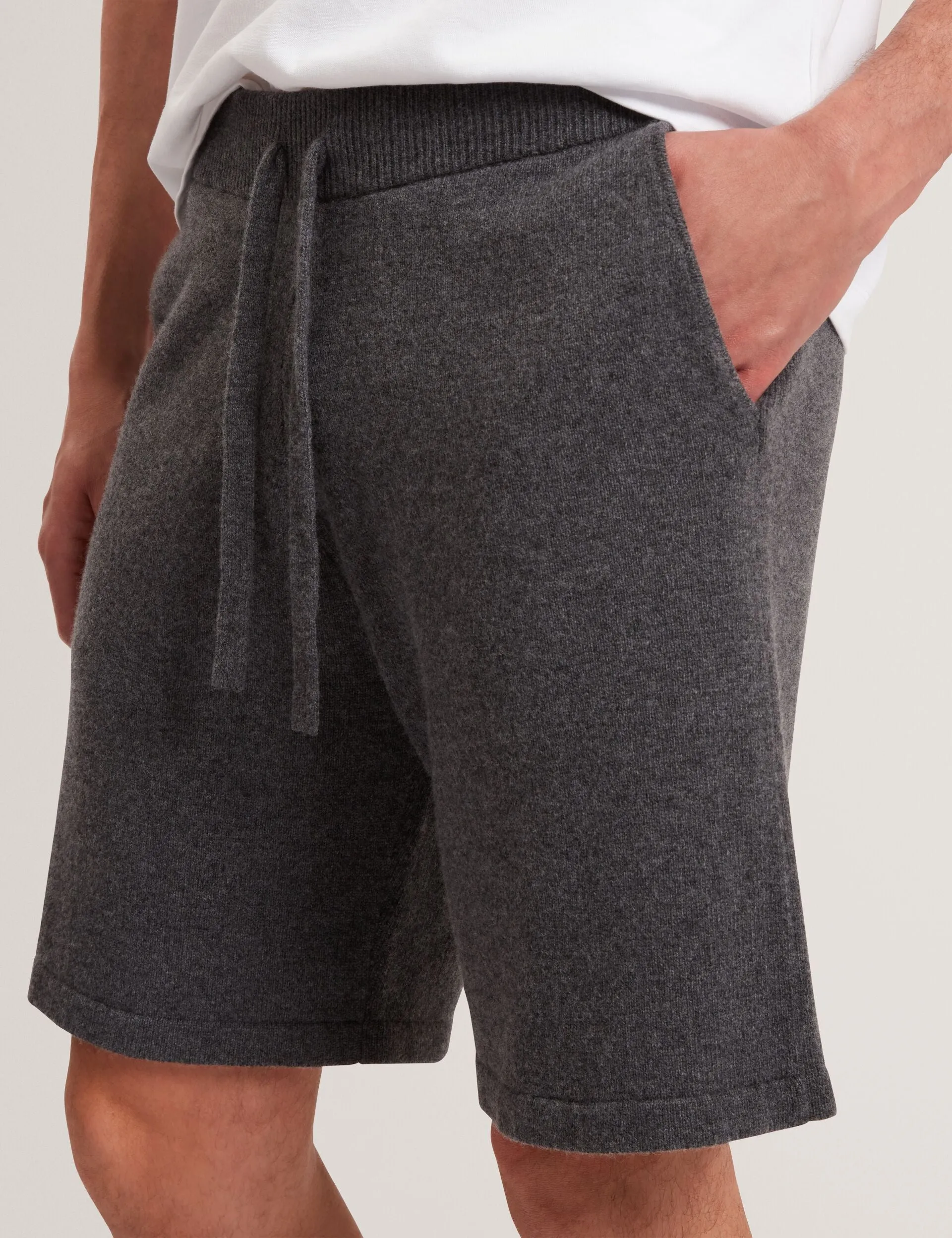 Smooth Texture Functional Waist OWAINE | CHARCOAL