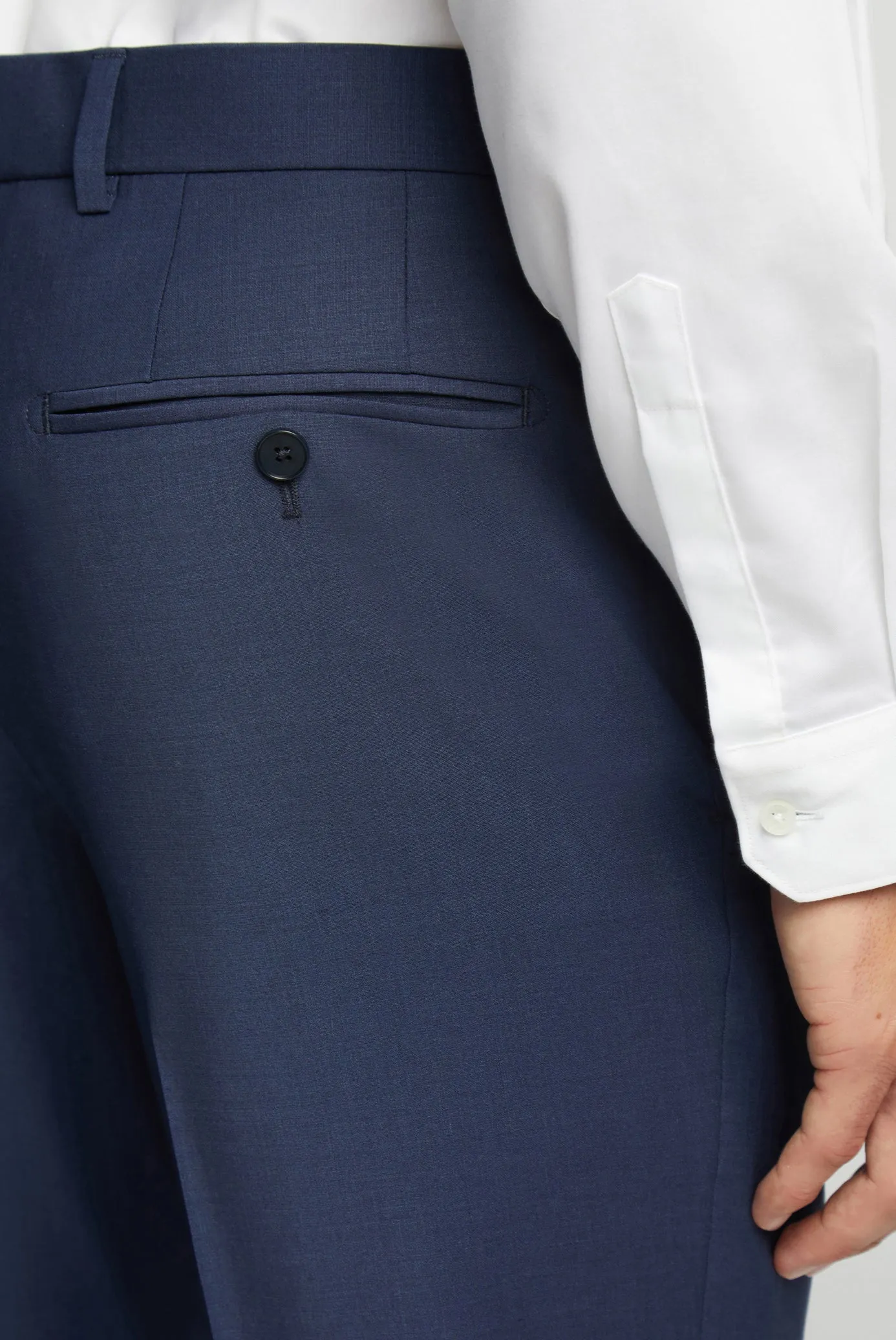 PANAMA SLIM TS | BLUE Body Movement Relaxed Style