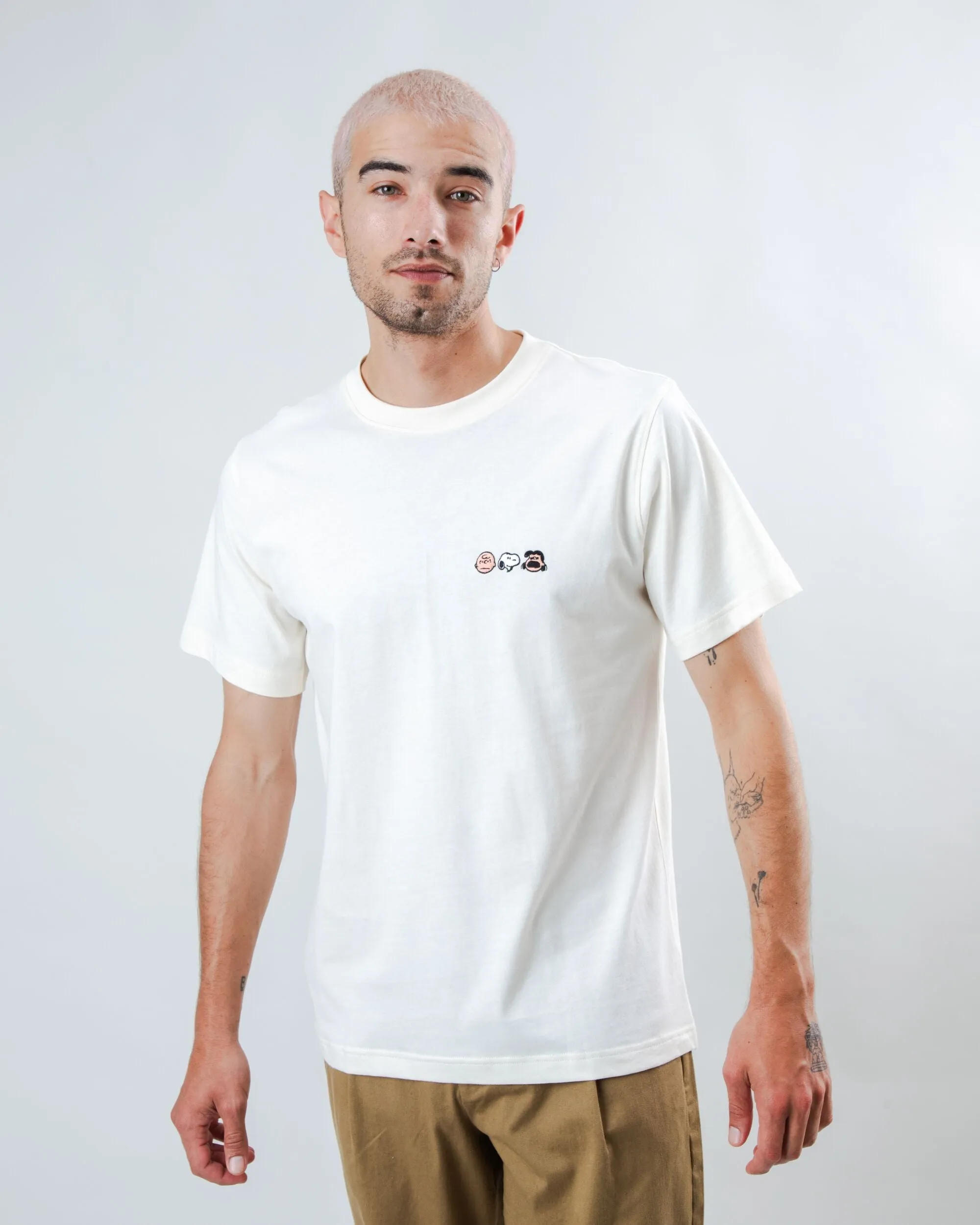 Peanuts The Gang T-shirt Ecru Soft and Stylish