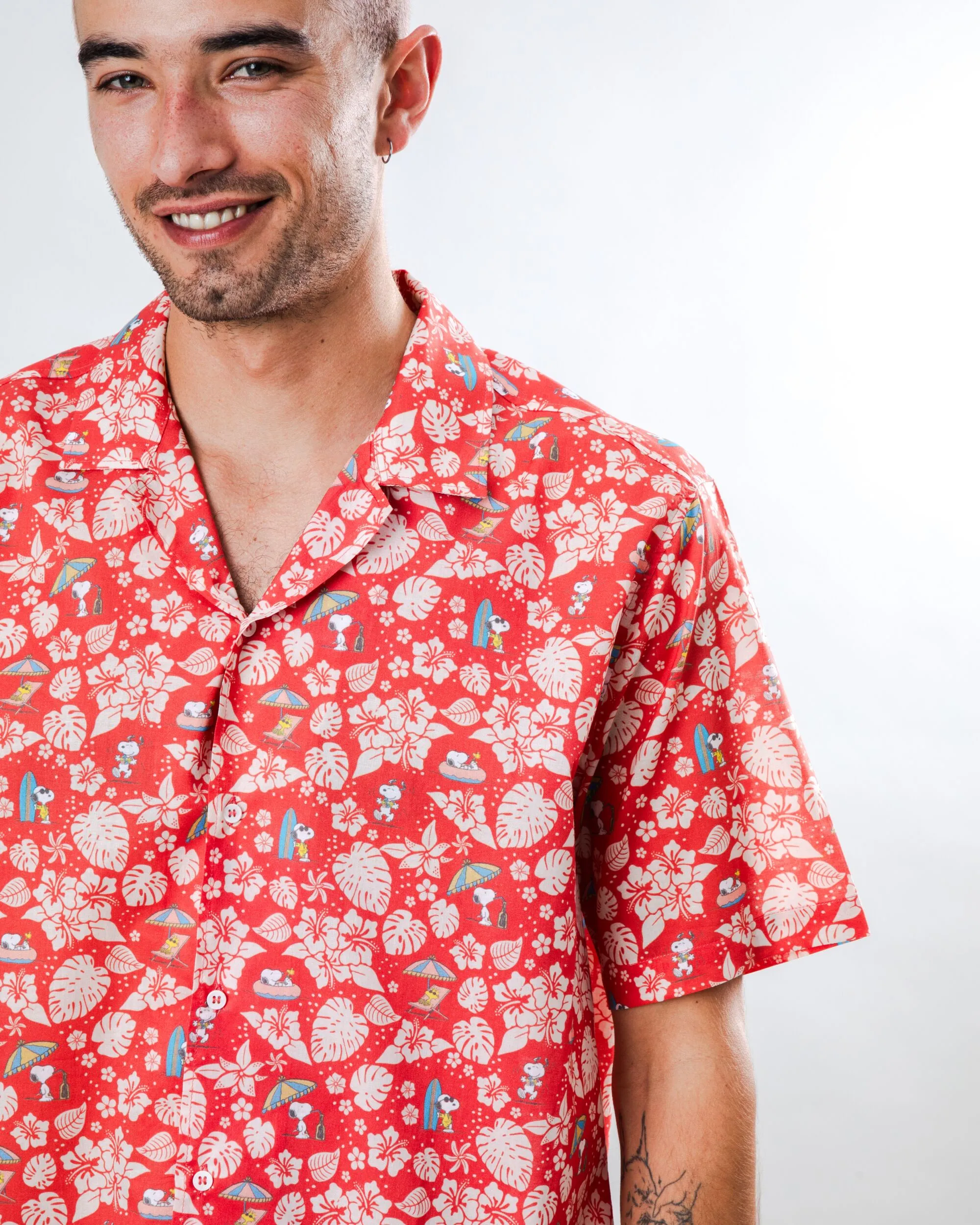 Timeless elegance Peanuts Tropical Aloha Red