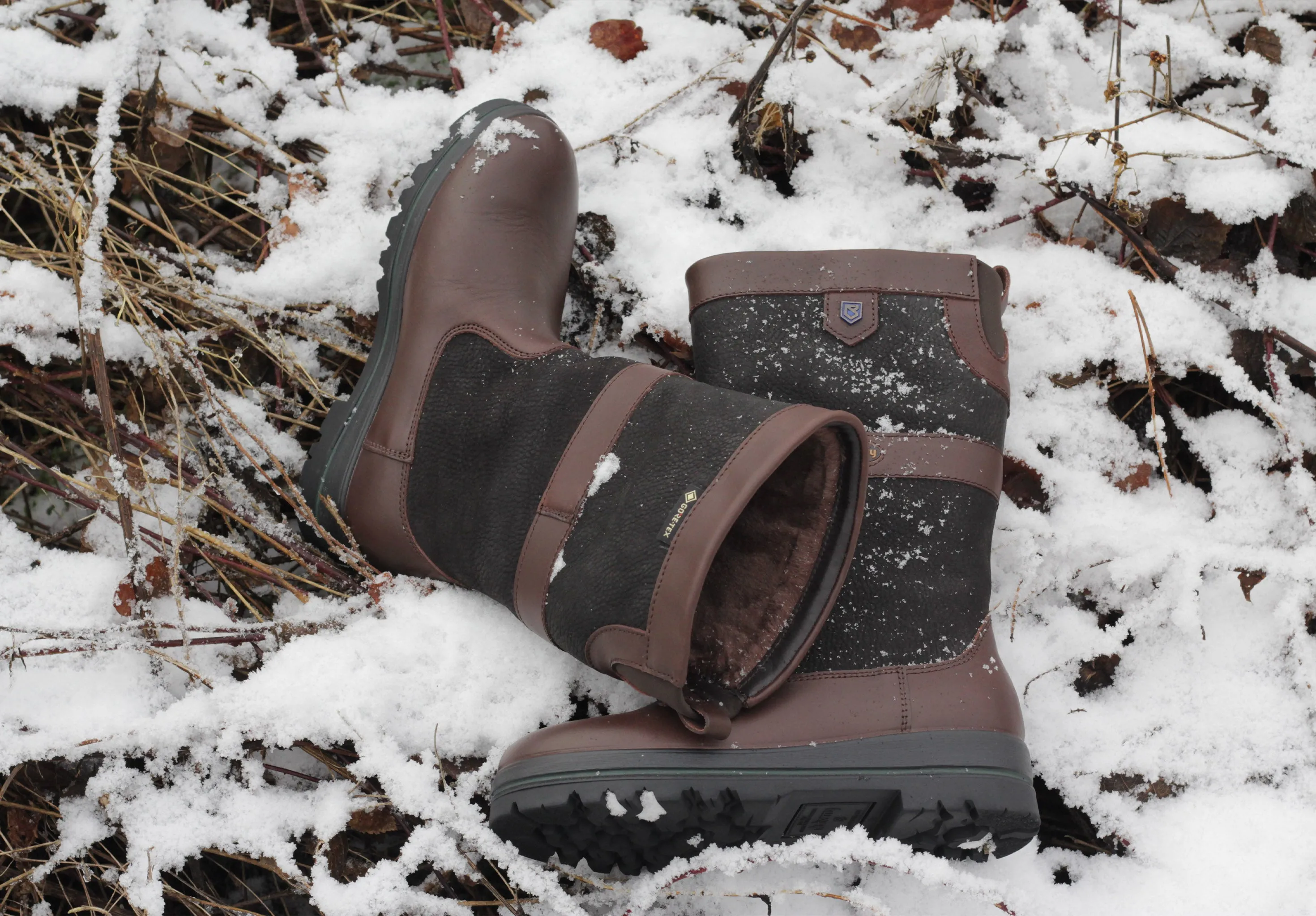 Donegal Mens Insulated Country Boot - Black/Brown Adventure Driven Cushioned Step Snowy Path