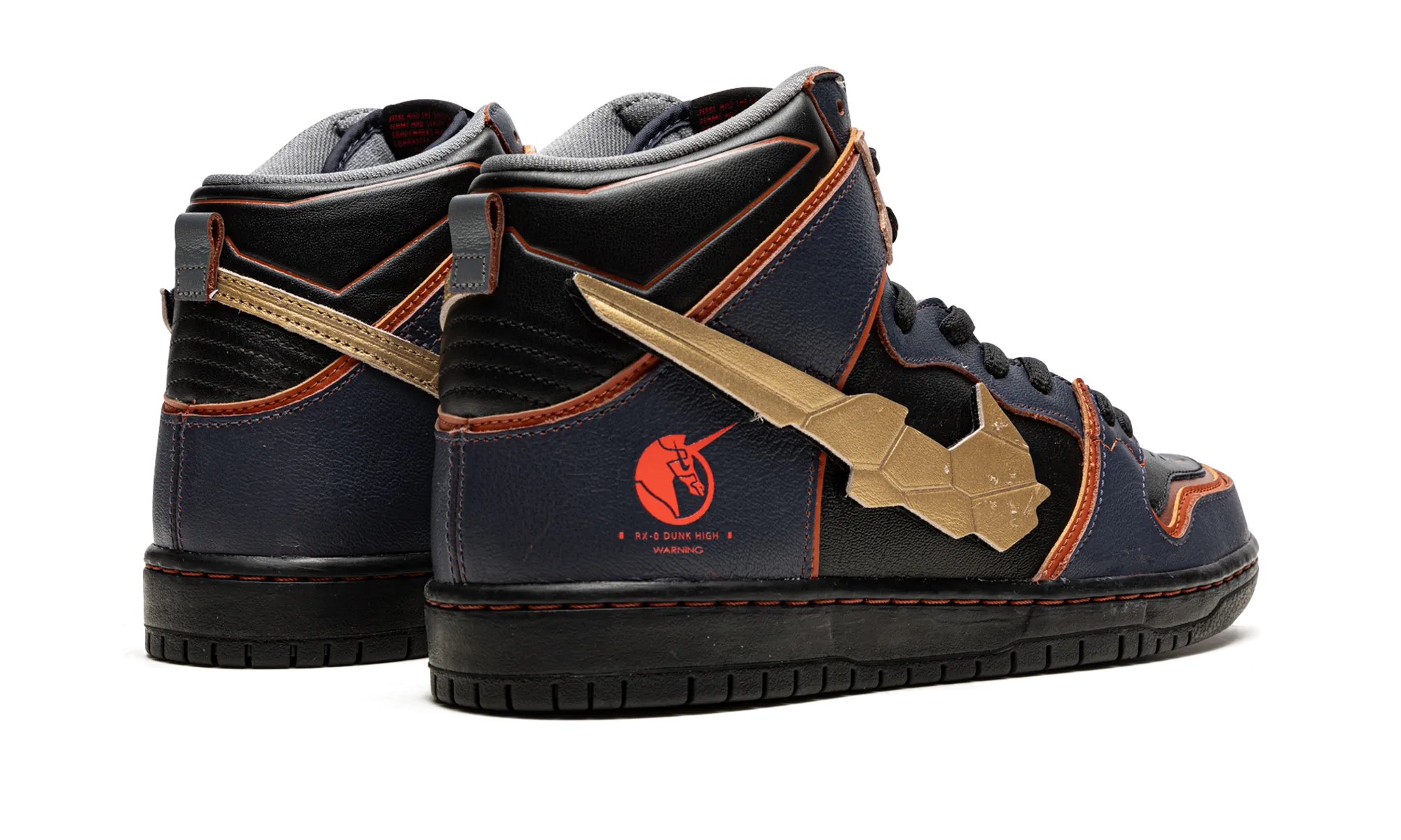 Street Step Daily Wear SB Dunk High Pro QS "Gundam - Banshee"