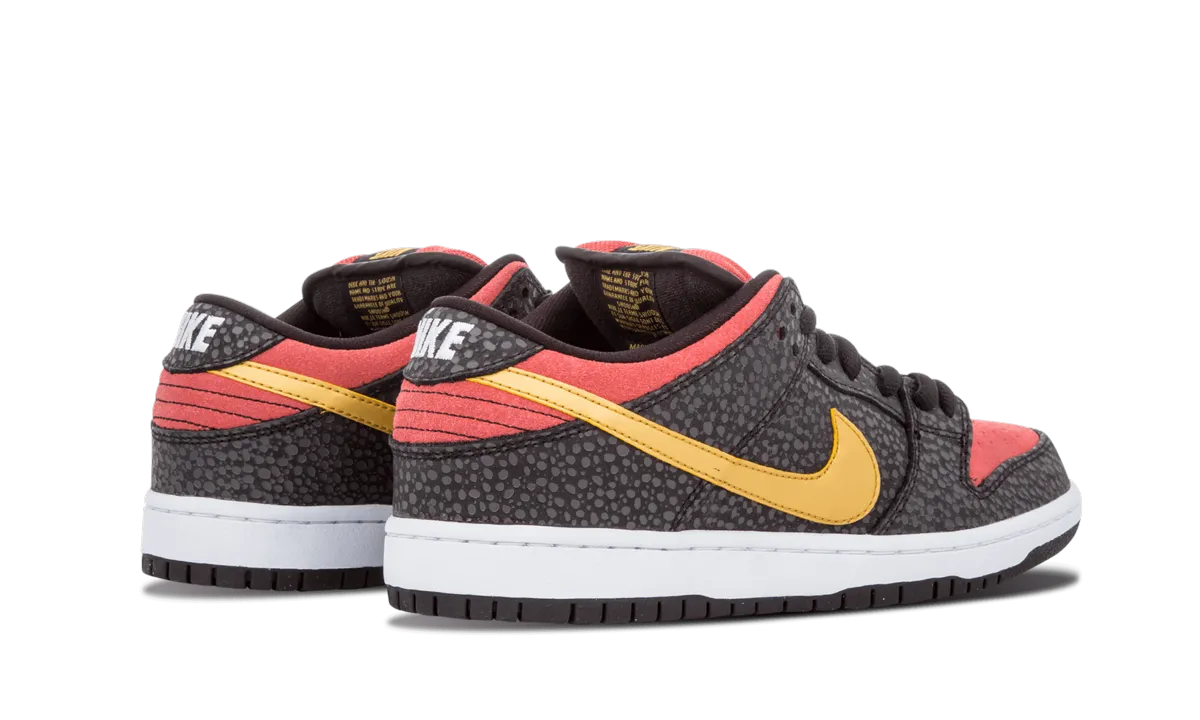 SB Dunk Low Premium QS "Walk Of Fame" Street Comfort