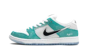 SB Dunk Low Pro QS "April Skateboards" Tough Form