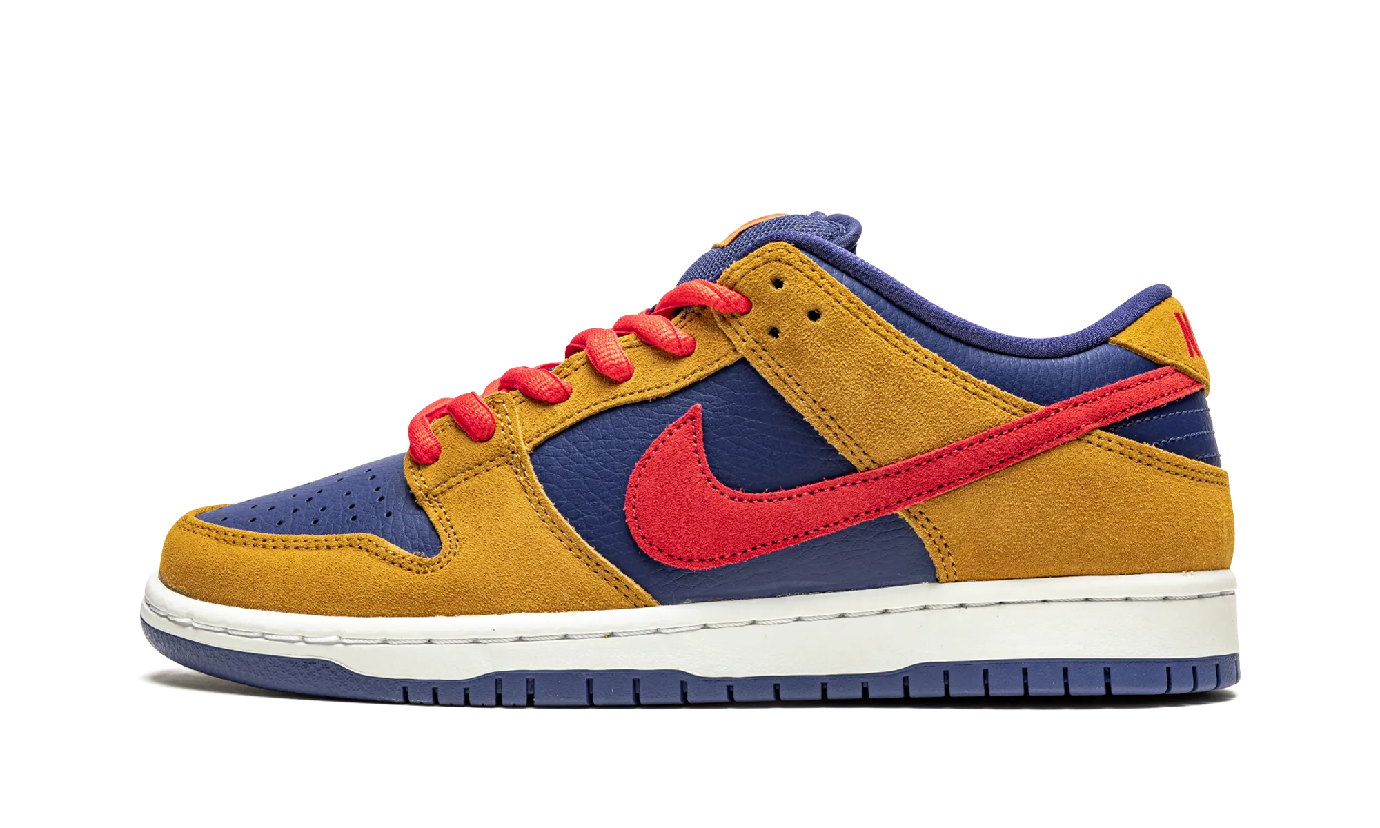 SB Dunk Low Pro "Reverse Papa Bear" Sturdy Outsole Compact Build