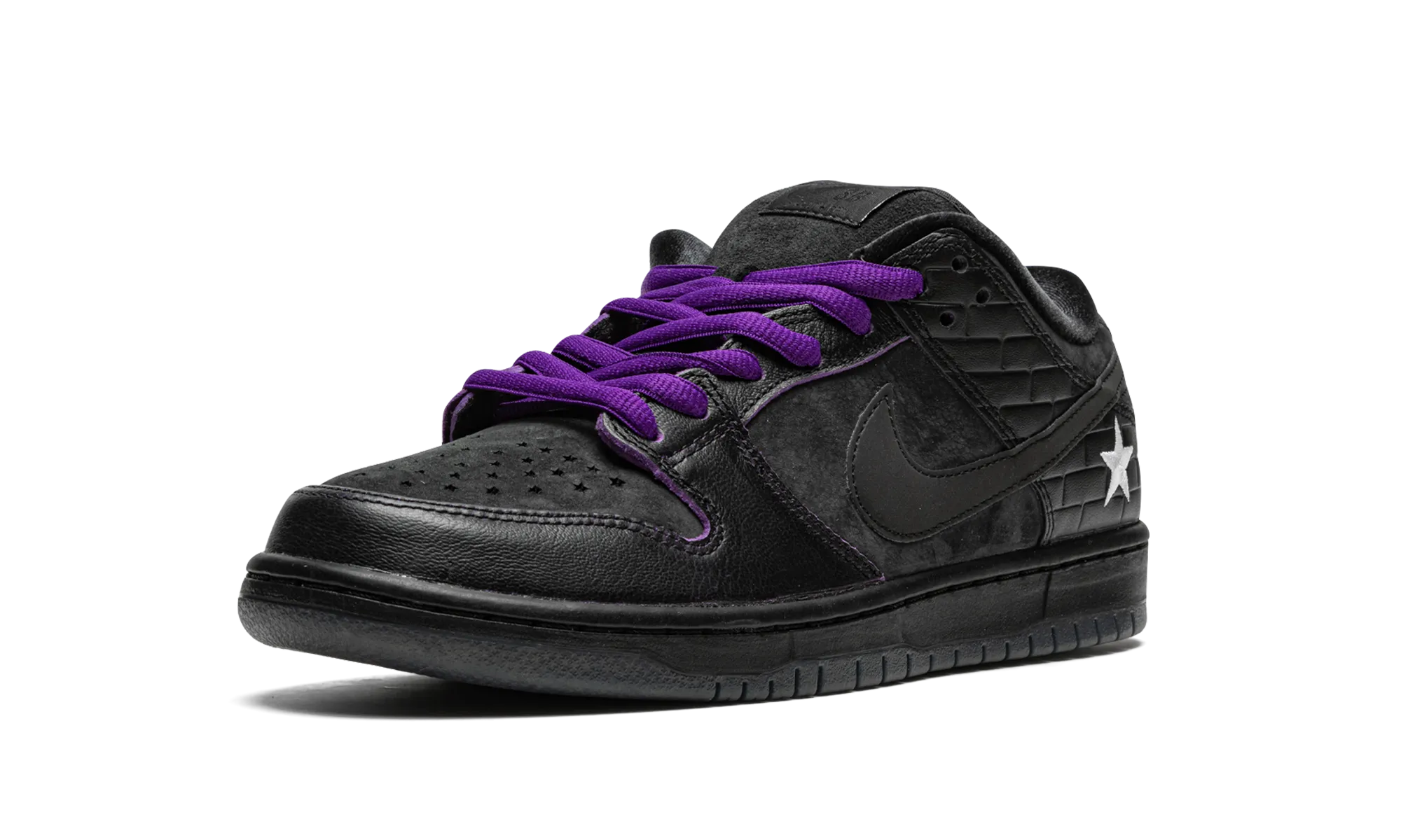 Board Lock Street Style SB Dunk Low "Familia First Avenue"