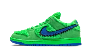 On The Go SB Dunk Low "Grateful Dead - Green Bear"