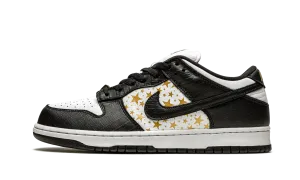 Urban Speed SB Dunk Low "Supreme - Stars - Black"