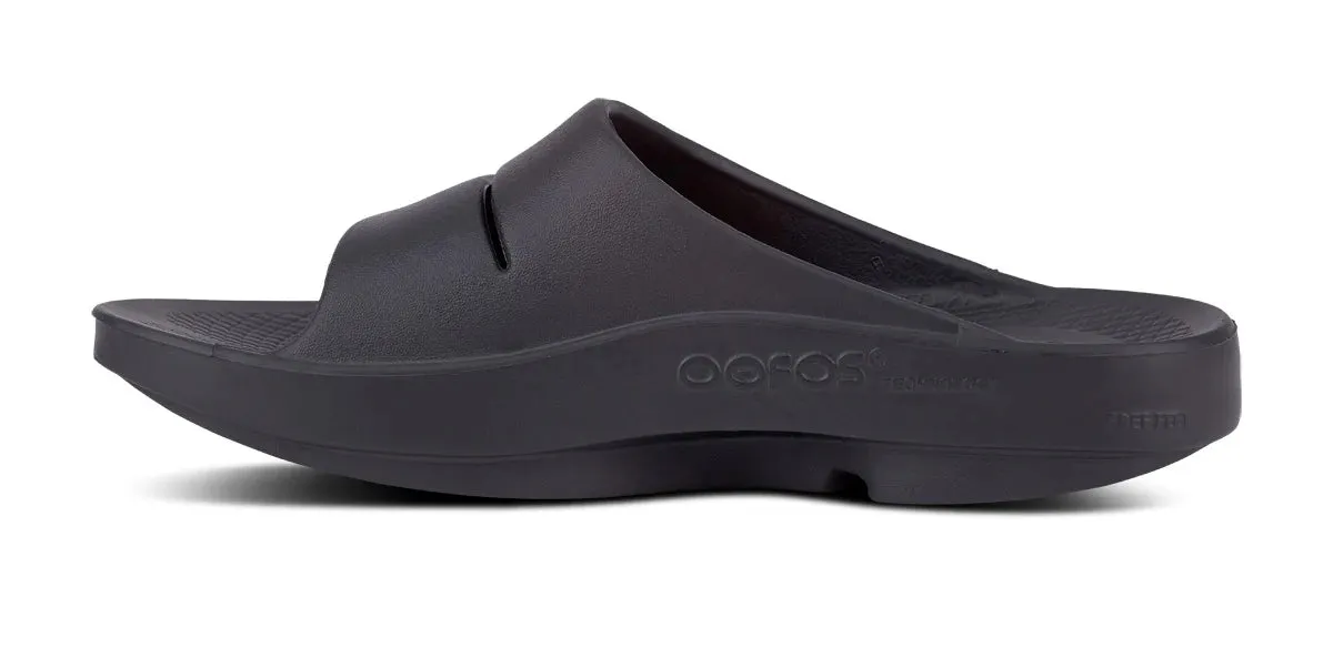 Oofos OOahh Recovery Slide Sandal in Black Moisture Wicking Fabric
