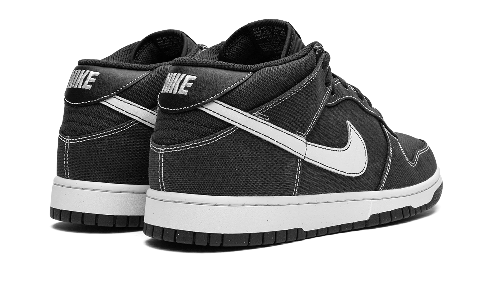 Trail Ready Dunk Mid "Off Noir"