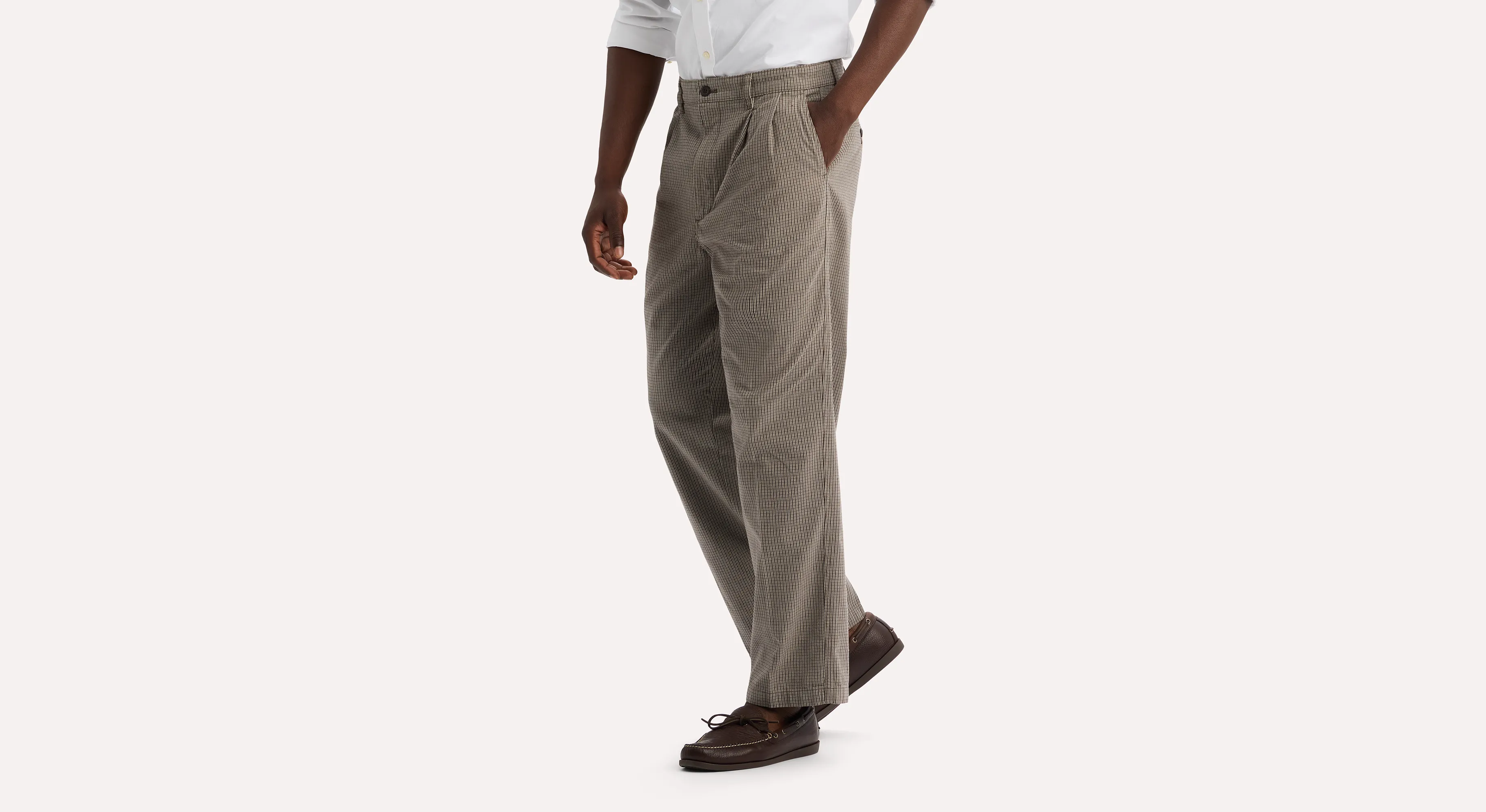 Daily Style Eighty-Six Original Pleated Chinos, Loose Fit