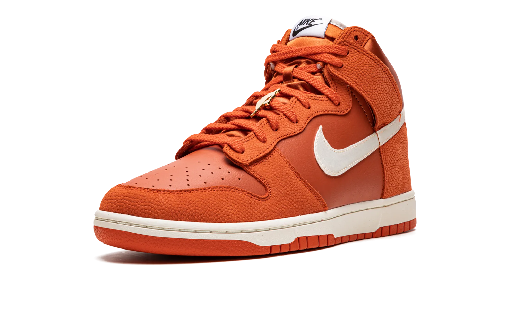 Dunk Hi EMB "NBA X WNBA" Stable Heel