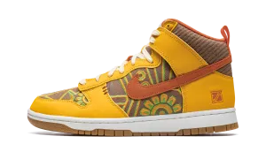 Dunk High "Somos Familia" Freestyle Fit Gear