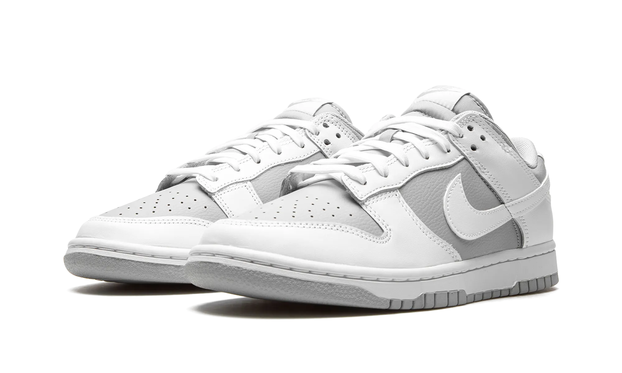 Dunk Low "White / Grey" Luxury Step Casual Rider