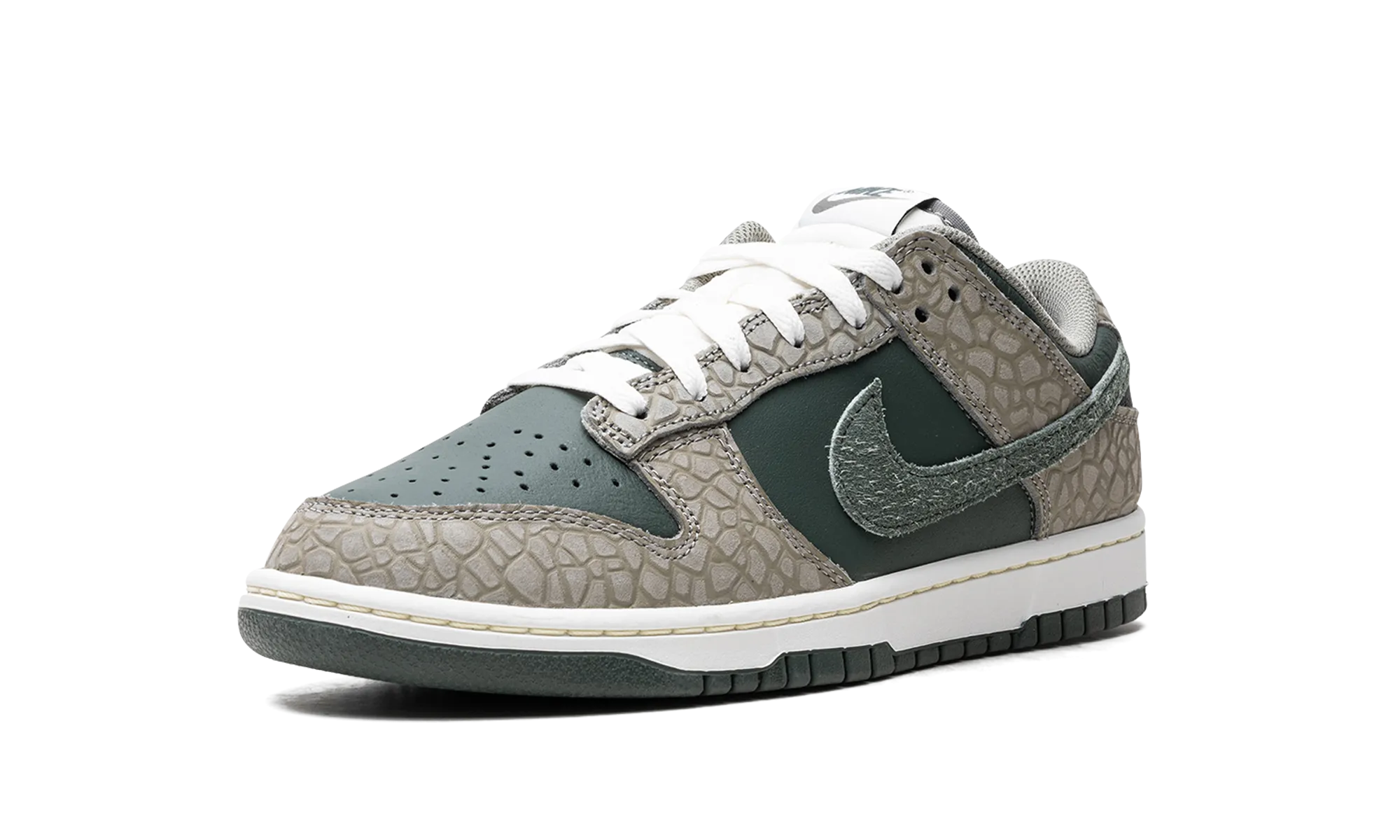 Dunk Low "Urban Landscape 2.0" Landing Power Shock Barrier