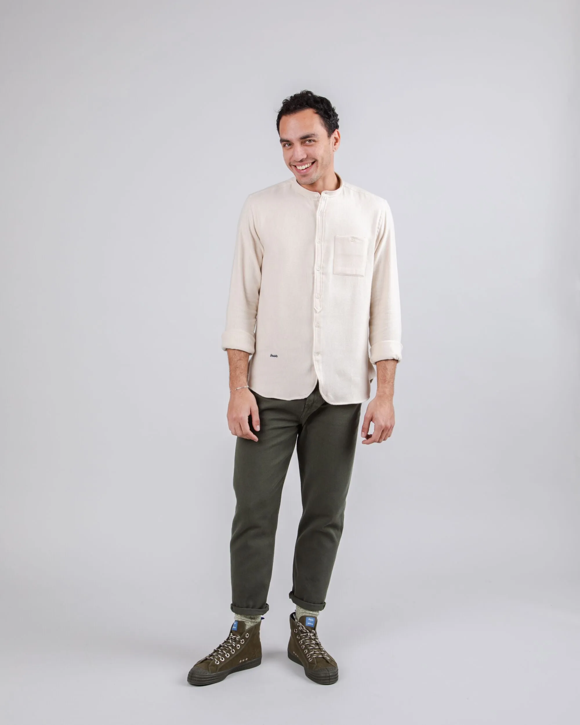 Alaska Essential Shirt Structured Collar Trendy Design