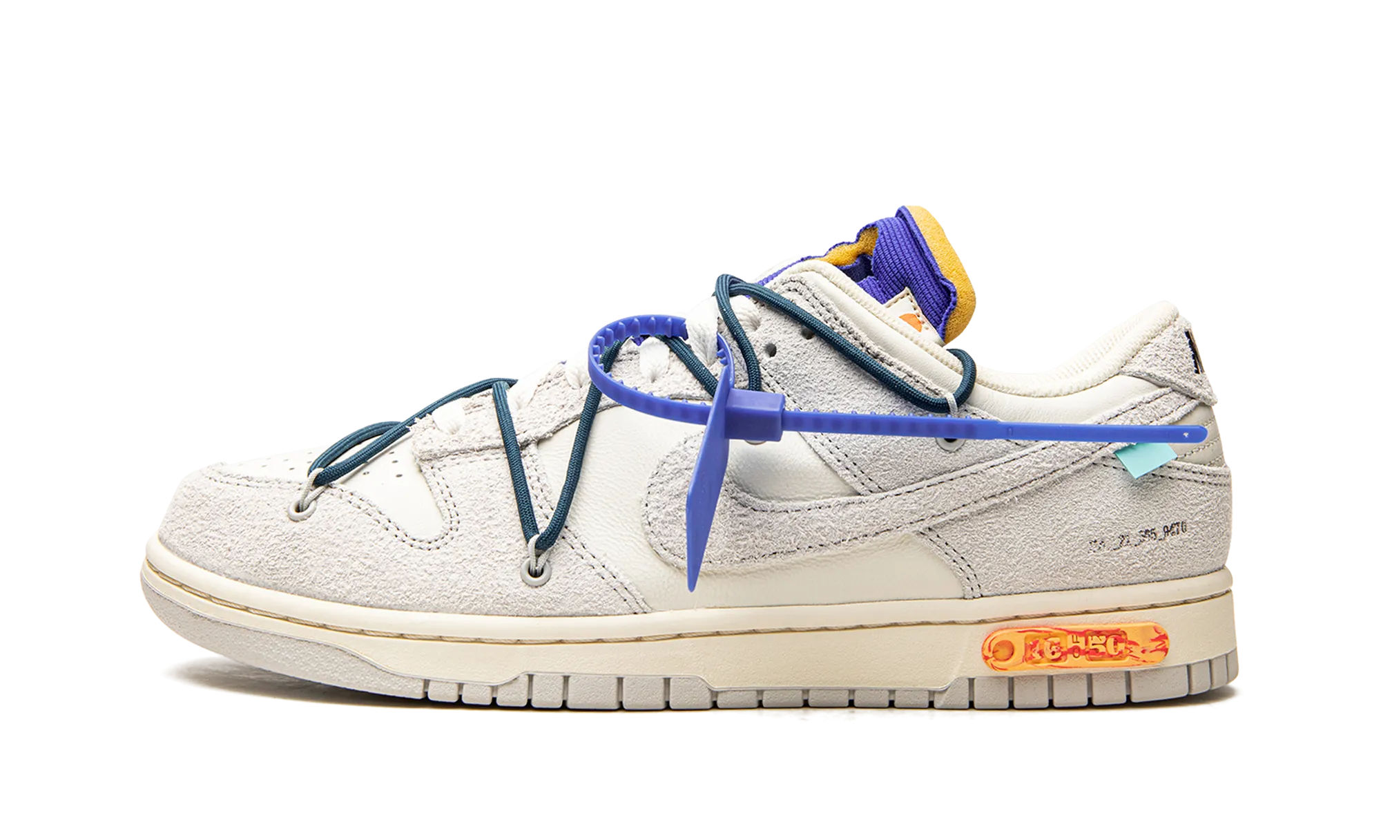Lightweight Design Smooth Form Dunk Low "Off-White - Lot 16"