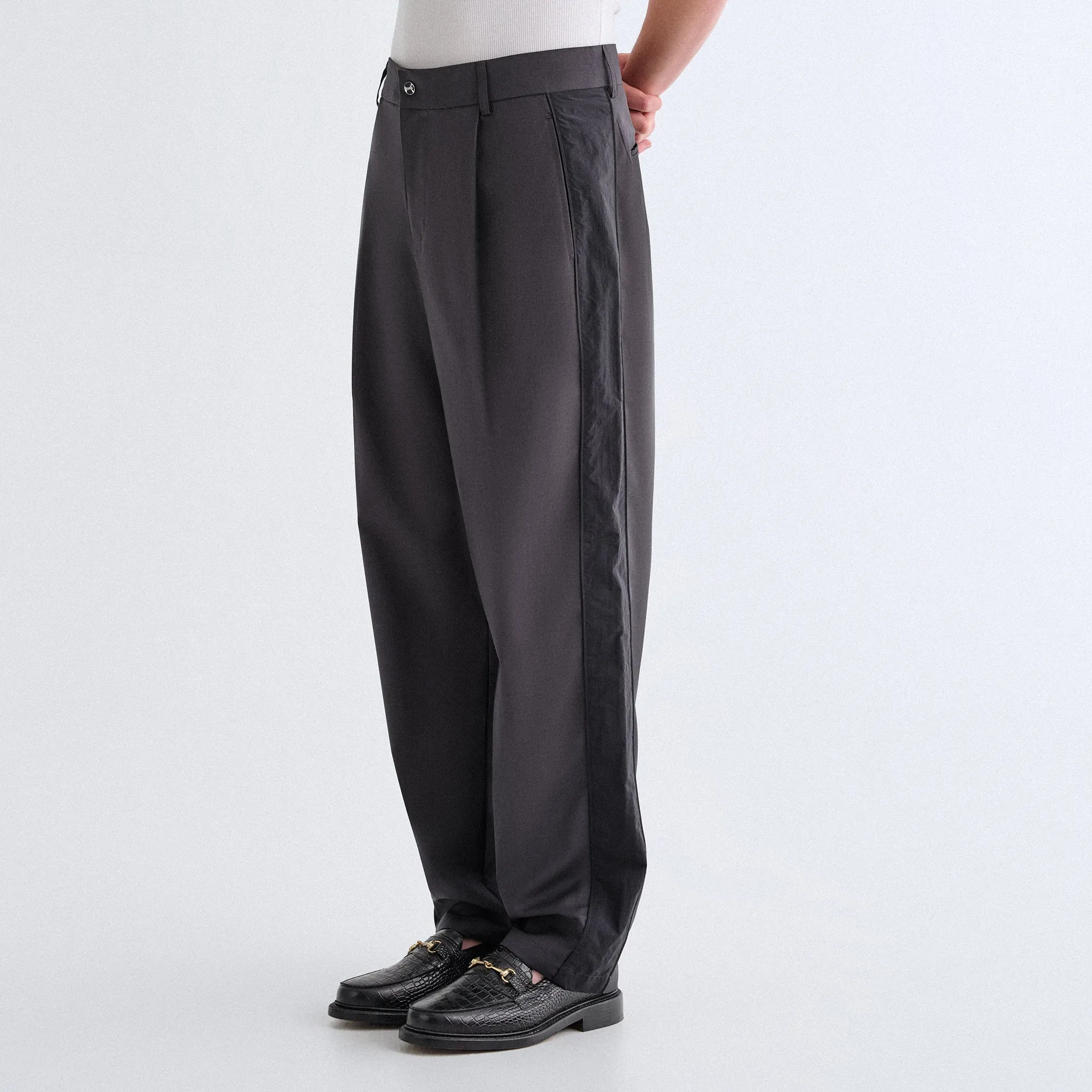 Light and Cozy &Kin Tropical Wool Callum Trouser - Carbon