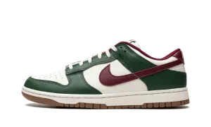 Flex Movement Dunk Low Retro "Gorge Green / Team Red"
