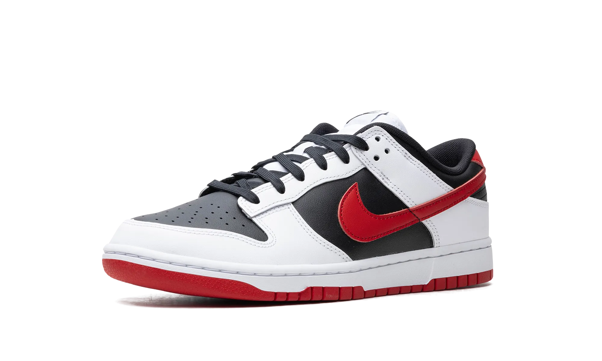 Dunk Low Retro "Black / University Red" Skate Fit