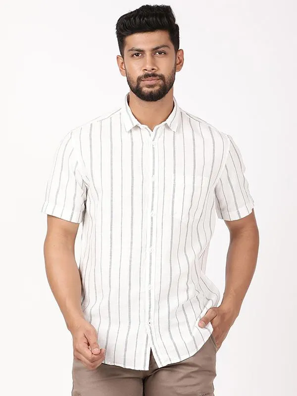 Smooth Texture Flexible Knit Men Striped Half Sleeve Cotton Blend Shirt