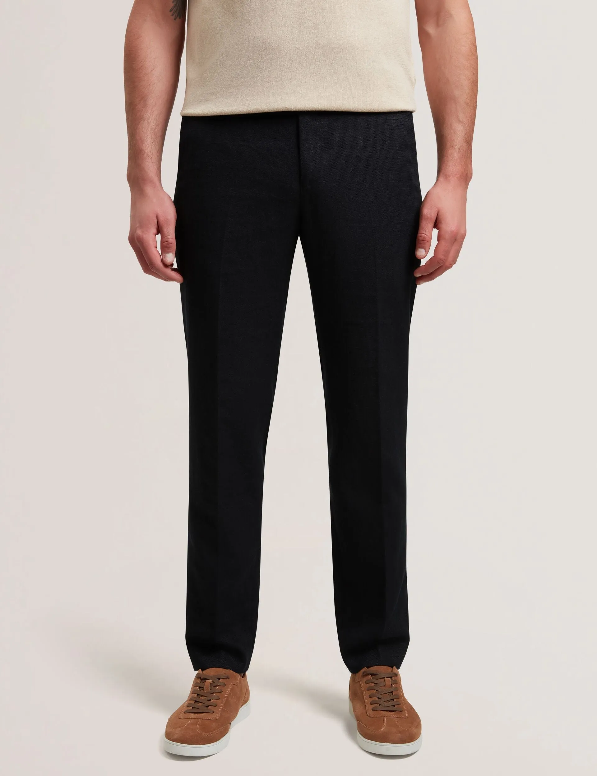 Laser Cut Edges KUMART | BLACK