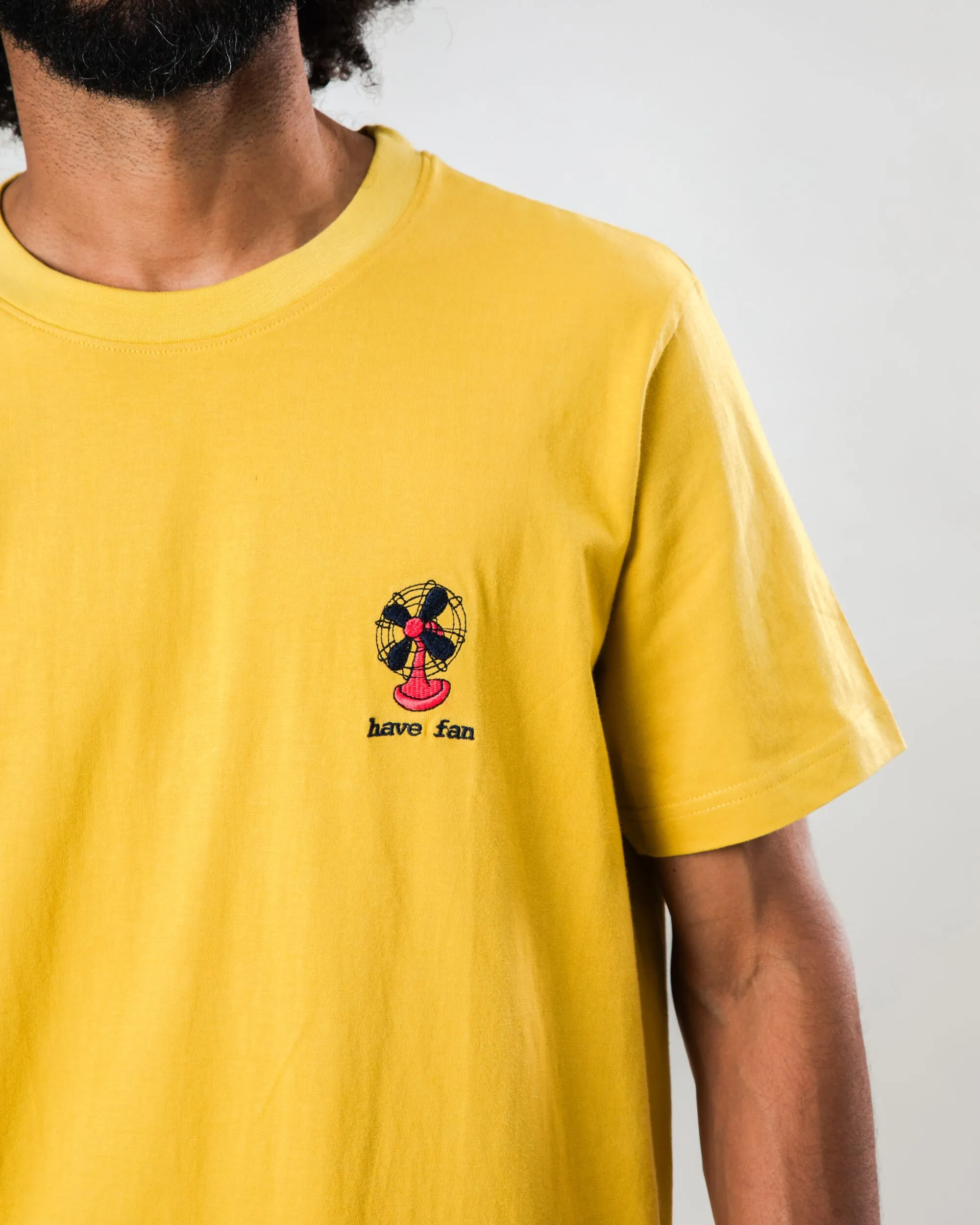 Have Fan T-shirt Yellow Chill Vibe