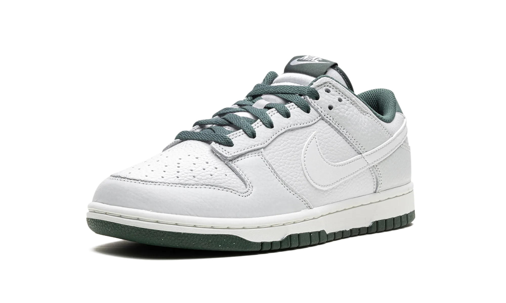 On Board Fit Board Ready Fit NIKE DUNK LOW "VINTAGE GREEN"