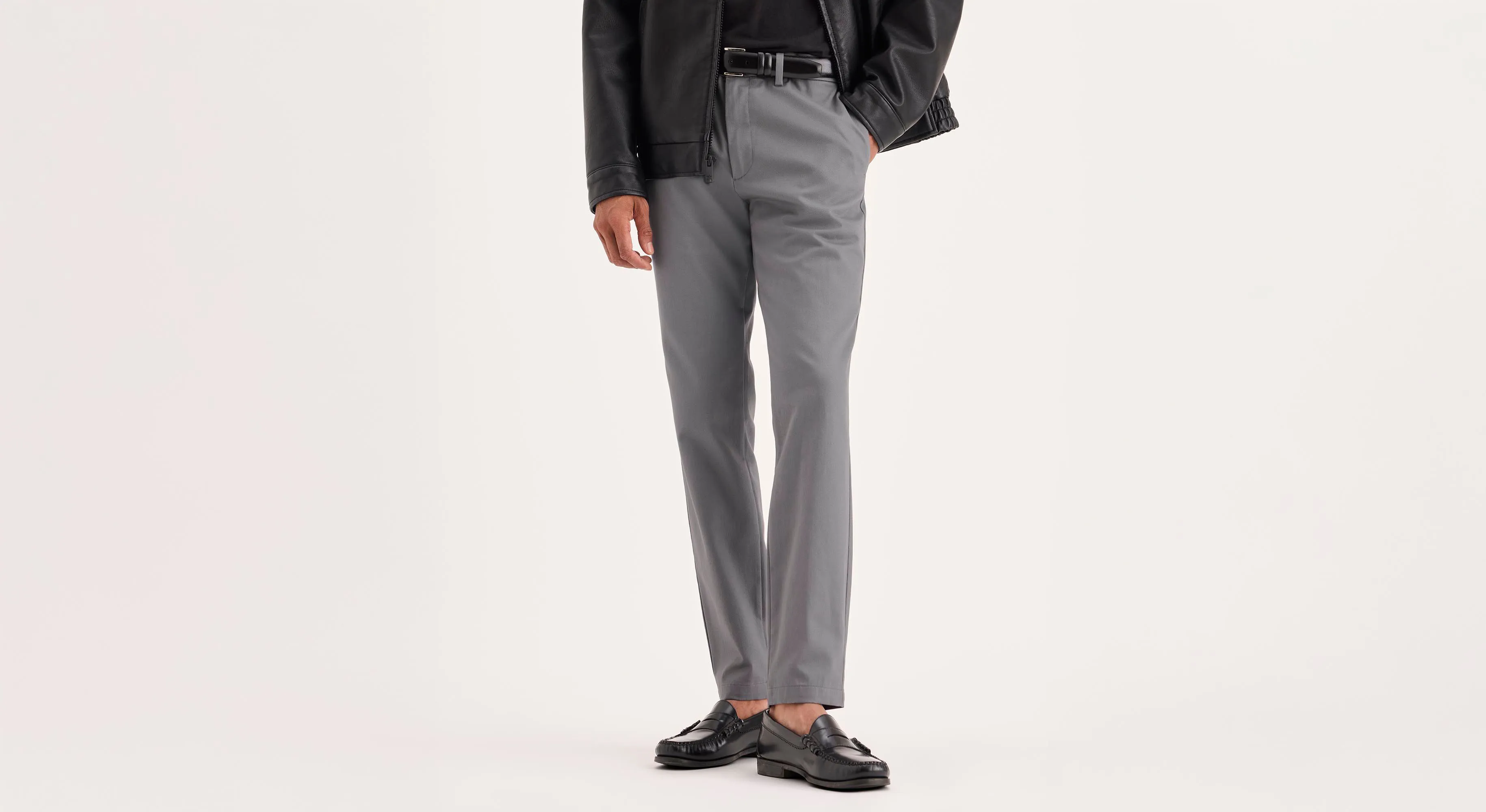 Ventilated Panels Essential Fit Signature Iron Free Khakis, Skinny Fit with Stain Defender?