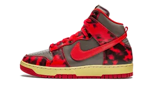 Dunk High 1985 SP "Acid Wash - Red" Fan Favorite Refined Style